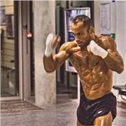 Coach diplômé d'état multi-boxes pieds-poings & boxe , formateur de certifications fédérations ffkmda & ffb.Coachings privés & public multi-boxes, cross-training et remise en forme.  BORREL BOXES-TRAINING  Instagram